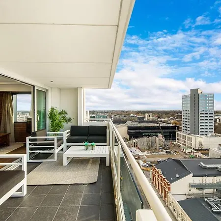 Central City View With Free Valet Parking